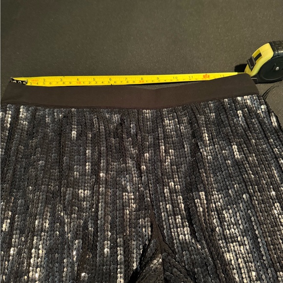 Express sequin shorts - Picture 6 of 8